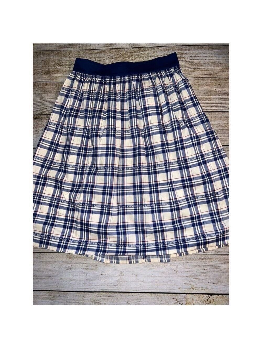 Her Universe Doctor Who Plaid Skirt (Med) - Picture 4 of 10